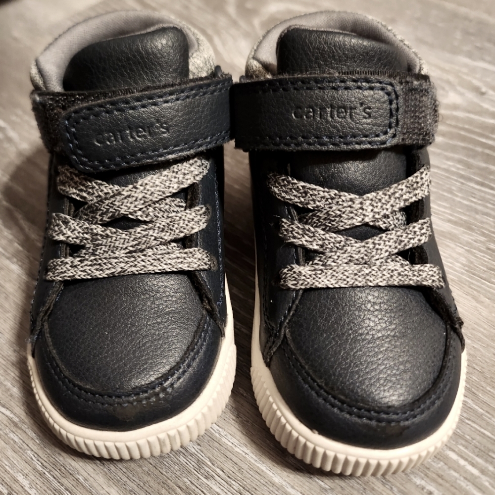 Carter's Size 5 Toddler Sneakers